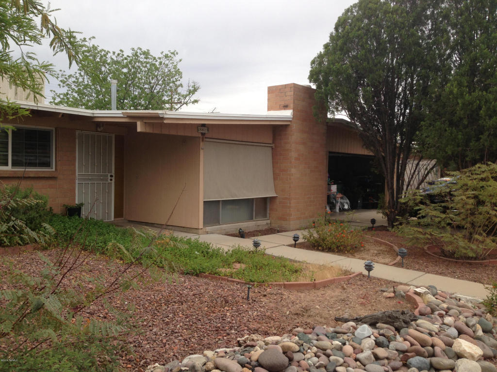 8801 E Mcclellan St, Tucson, AZ 85710 photo 3