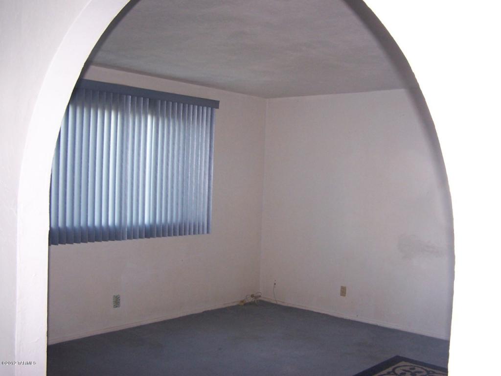 110 E 3rd St, Mammoth, AZ 85618 photo 2