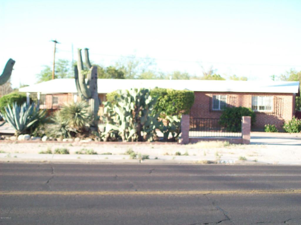 3956 E 5th St, Tucson, AZ 85711 photo 2