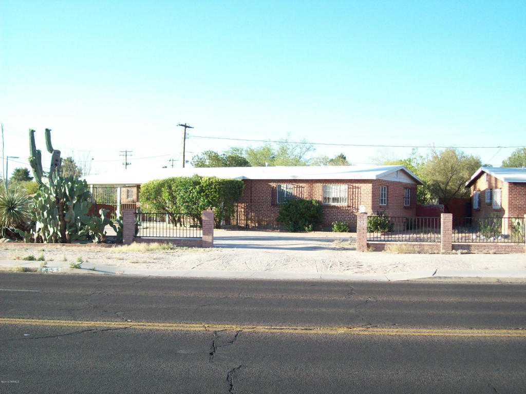 3956 E 5th St, Tucson, AZ 85711 photo 3