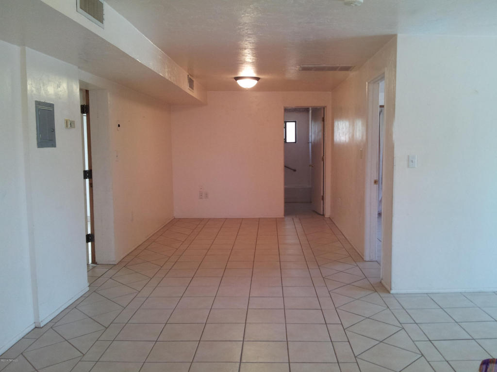 4302 E Montecito St, Tucson, AZ 85711 photo 11