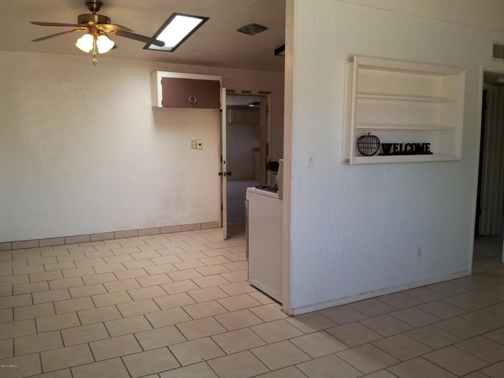 4302 E Montecito St, Tucson, AZ 85711 photo 3