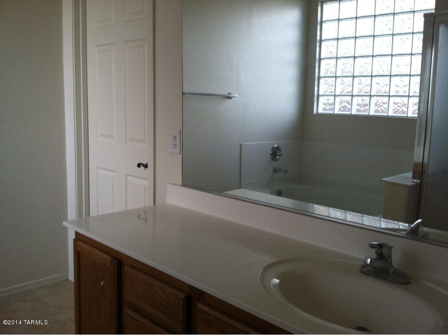 4840 E Starpoint St, Tucson, AZ 85756 photo 10