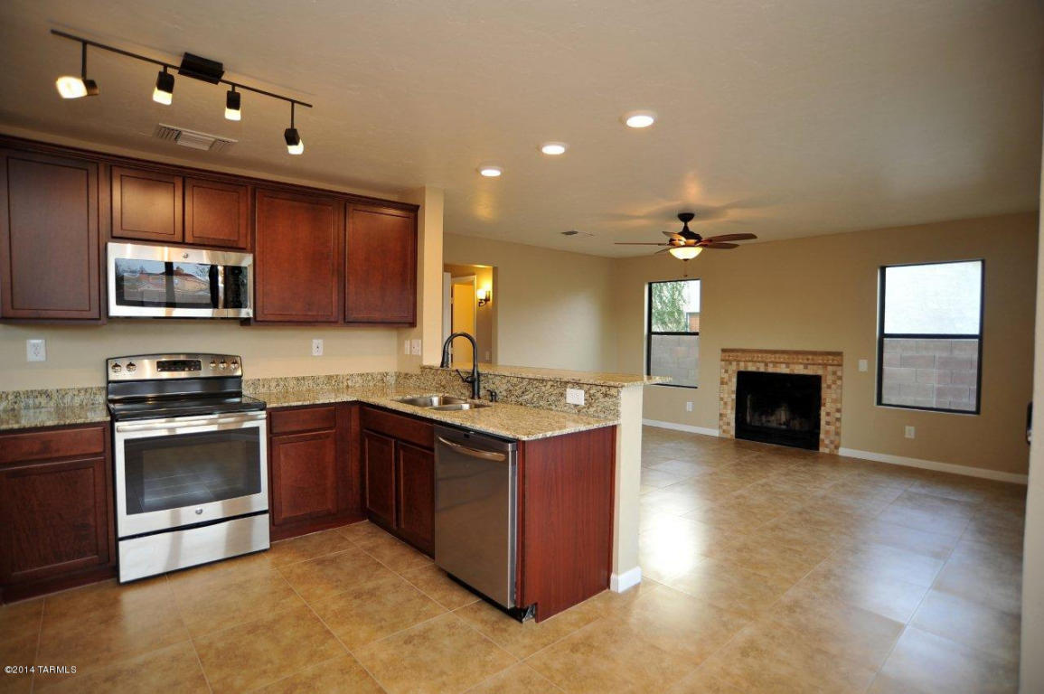 5232 W Eaglestone Loop, Tucson, AZ 85742 photo 7