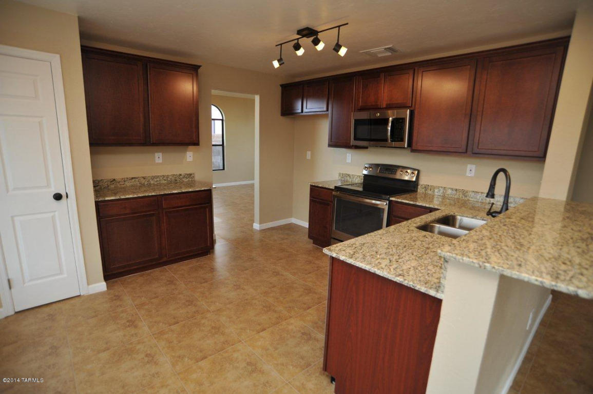 5232 W Eaglestone Loop, Tucson, AZ 85742 photo 8