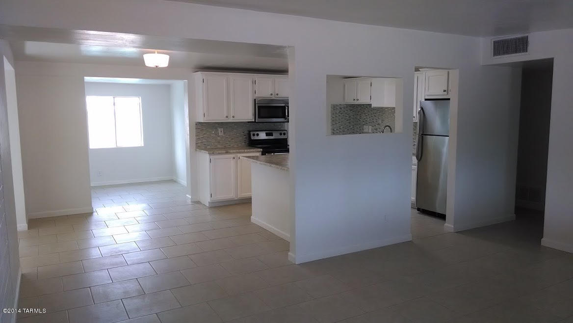 6049 E 34th St, Tucson, AZ 85711 photo 8