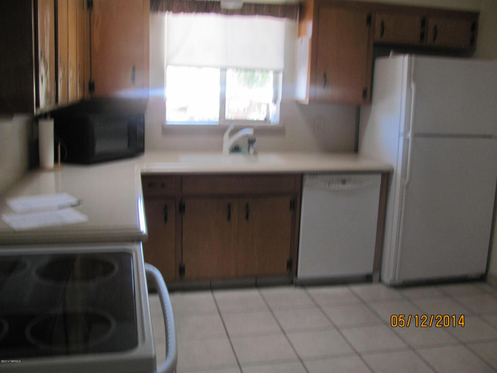 7042 E 3rd St, Tucson, AZ 85710 photo 4