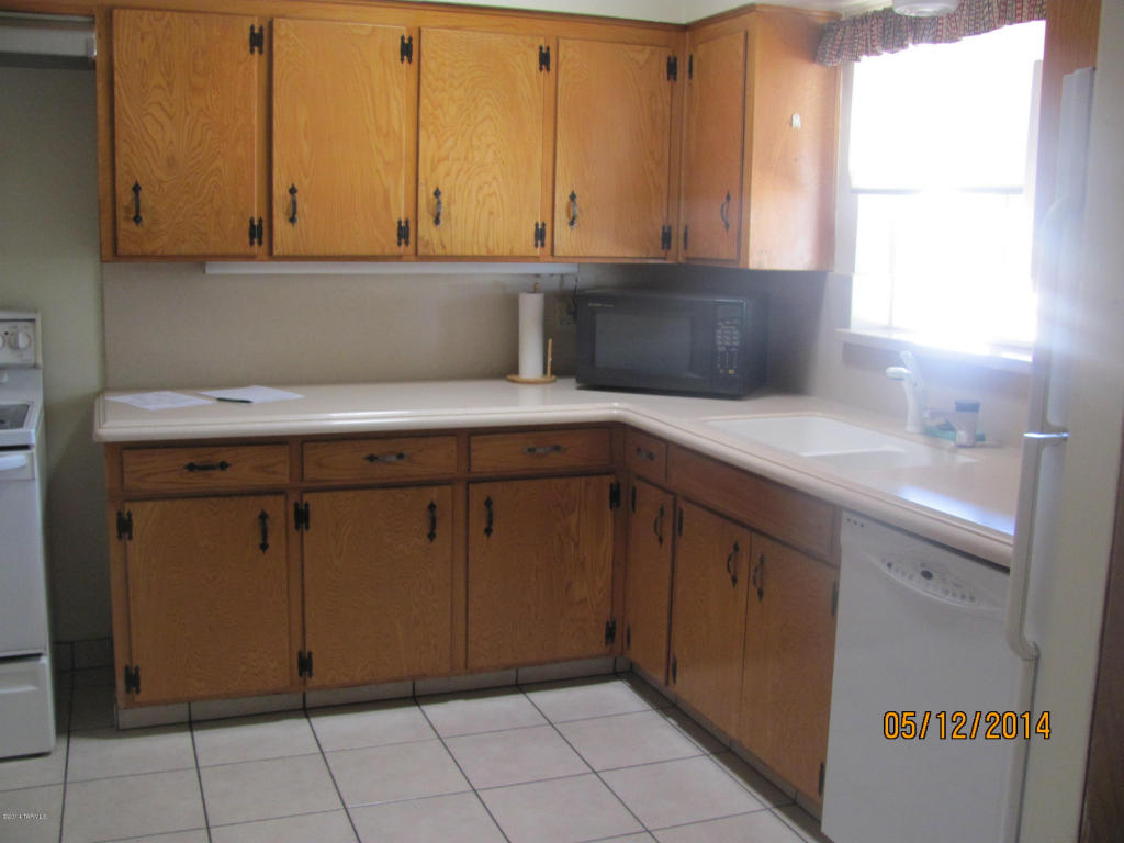 7042 E 3rd St, Tucson, AZ 85710 photo 3