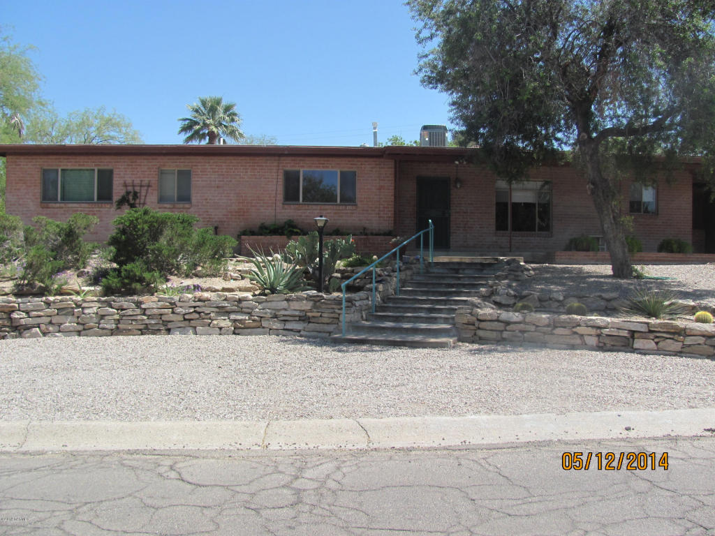 7042 E 3rd St, Tucson, AZ 85710 photo 2