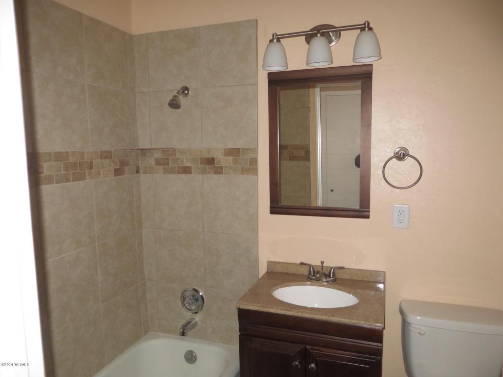 4142 E Sylvane Dr, Tucson, AZ 85711 photo 6