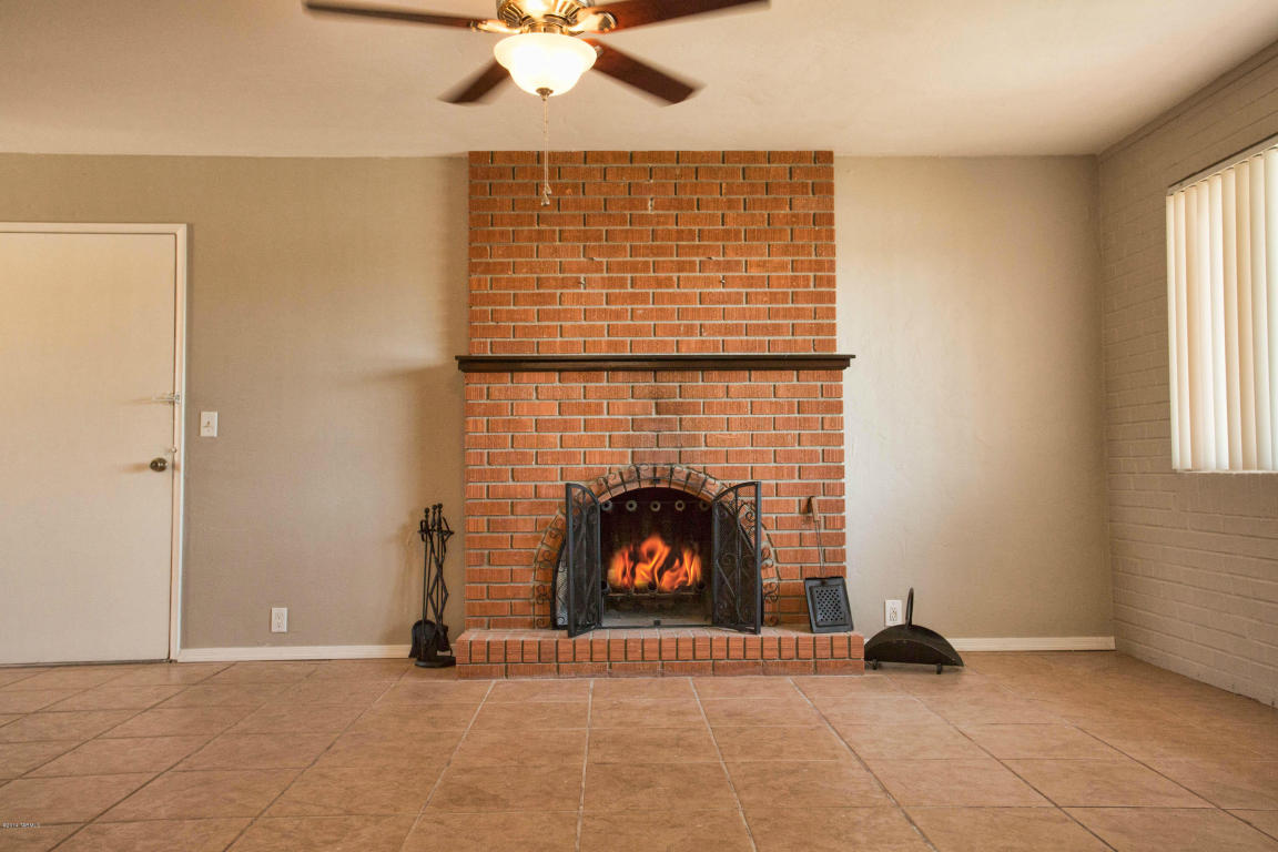 7301 E Kenyon Dr, Tucson, AZ 85710 photo 12