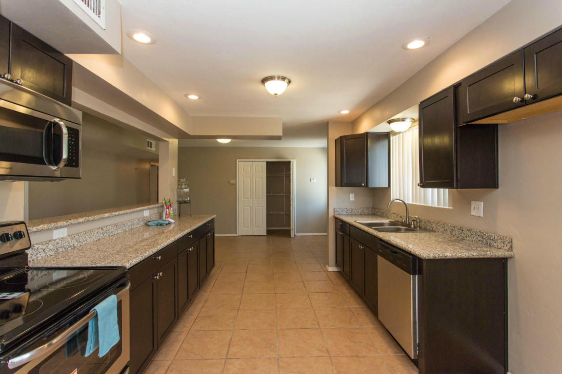 7301 E Kenyon Dr, Tucson, AZ 85710 photo 5