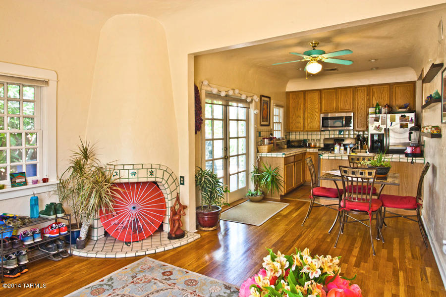 2209 E 3rd St, Tucson, AZ 85719 photo 2