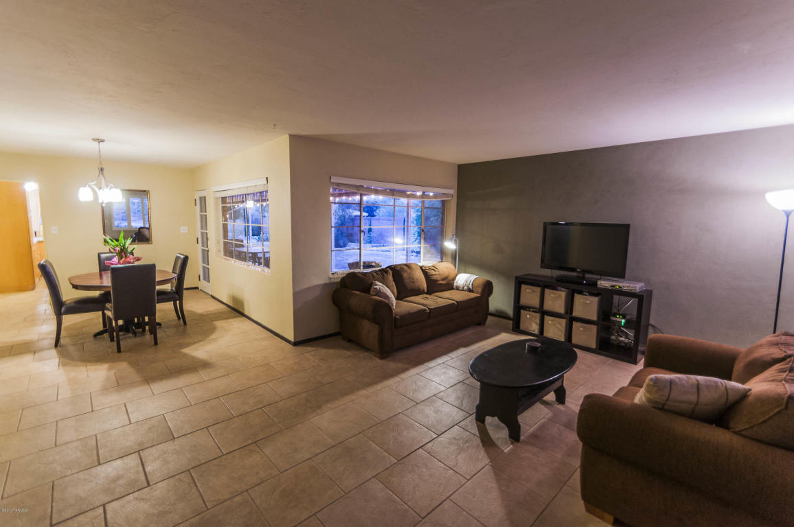 1545 E Hampton Dr, Tucson, AZ 85719 photo 3