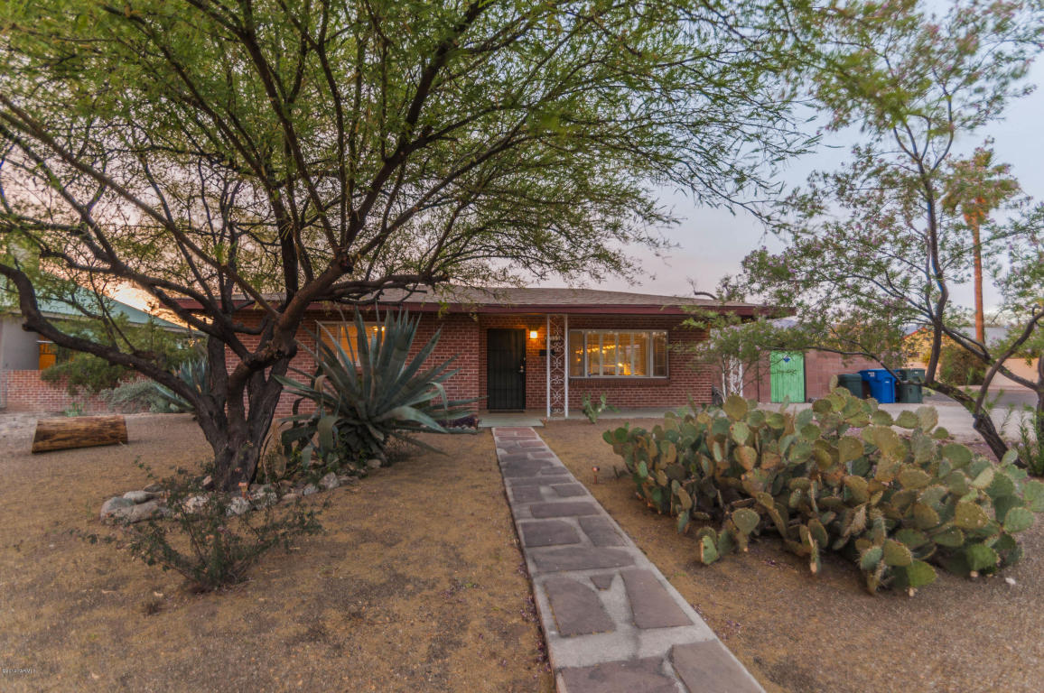 1545 E Hampton Dr, Tucson, AZ 85719 photo 2