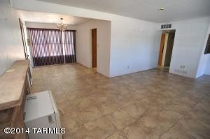 3901 E Hampton Pl, Tucson, AZ 85712 photo 2
