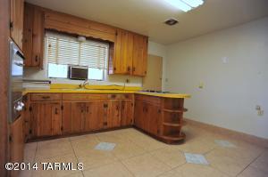 3901 E Hampton Pl, Tucson, AZ 85712 photo 12