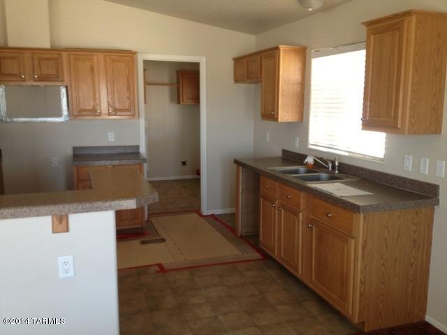 2403 E Adobe Rd, Benson, AZ 85602 photo 8