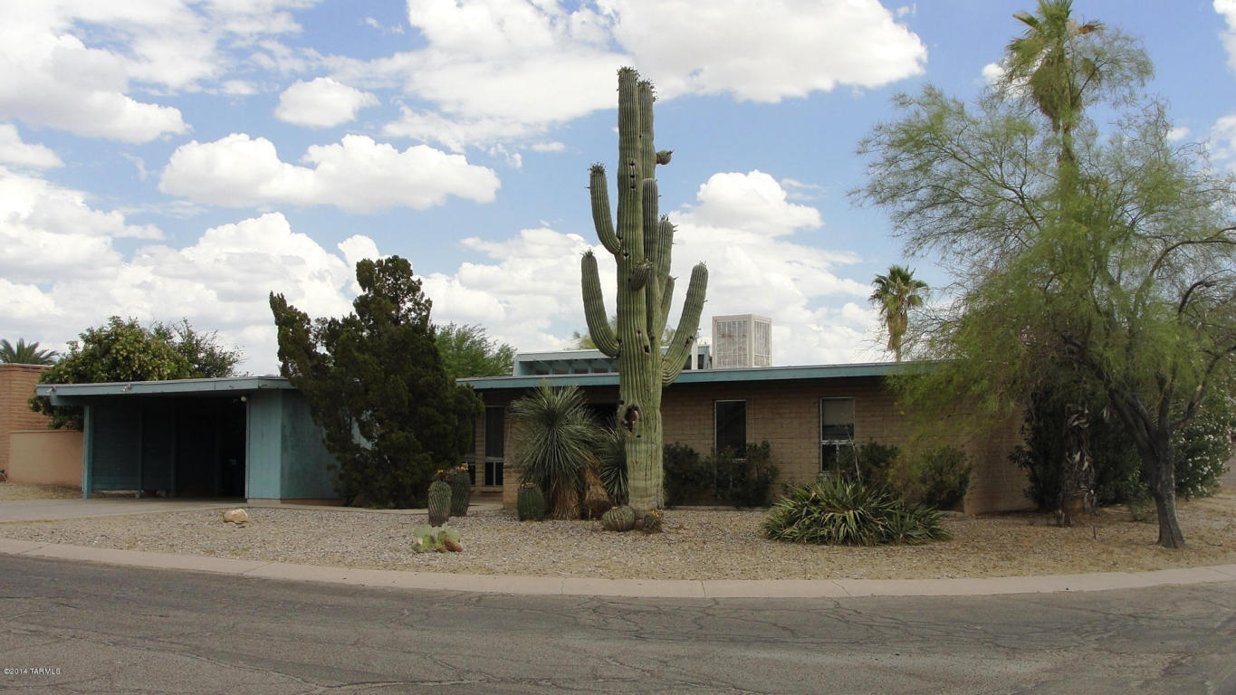 7600 E Hampton Pl, Tucson, AZ 85715 photo 2