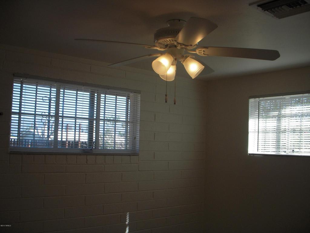 4533 E 28th St, Tucson, AZ 85711 photo 12