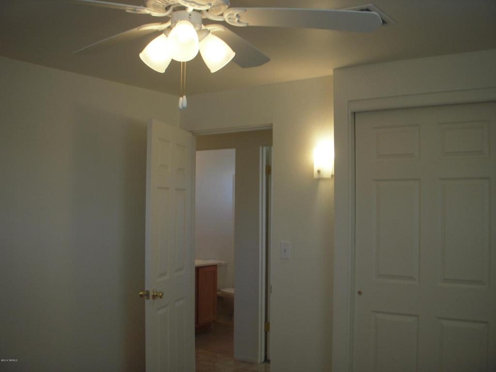 4533 E 28th St, Tucson, AZ 85711 photo 11