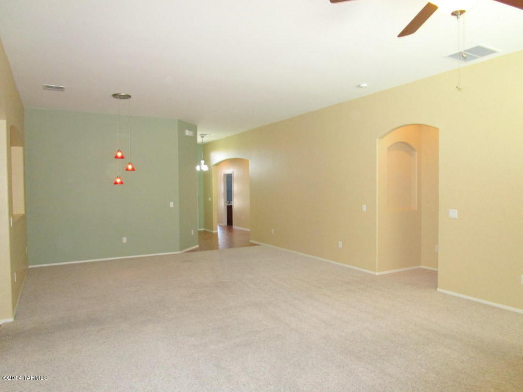 13651 E Aviara Pl, Vail, AZ 85641 photo 9