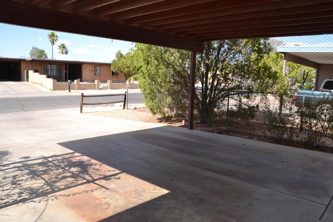 2002 E Honeysuckle St, Tucson, AZ 85706 photo 8