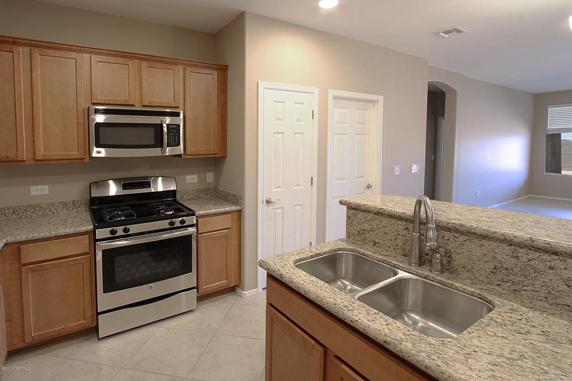 39 E Forrest Feezor St, Vail, AZ 85641 photo 8