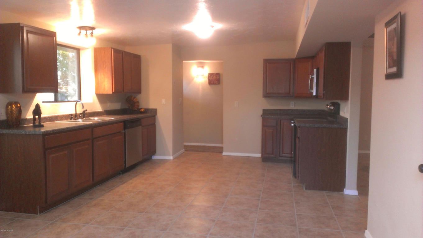 6901 E Nelson Dr, Tucson, AZ 85730 photo 2
