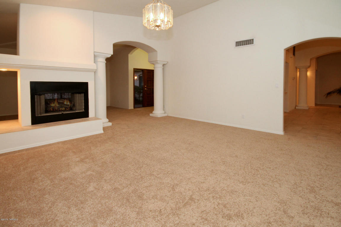 535 E Agave Dr, Tucson, AZ 85704 photo 4