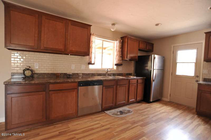 3849 Edison Pl, Tucson, AZ 85716 photo 4