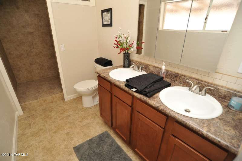 3849 Edison Pl, Tucson, AZ 85716 photo 10