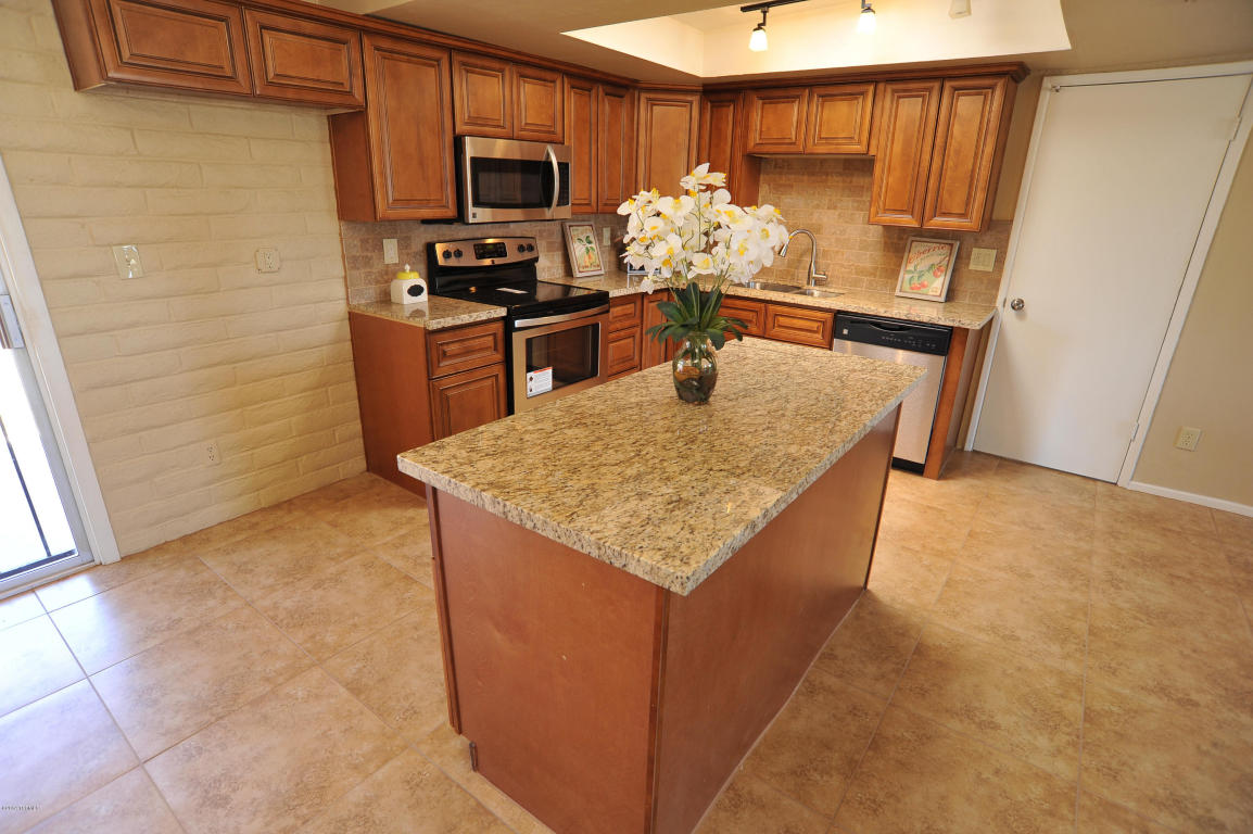 7204 E Tamara Dr, Tucson, AZ 85730 photo 9