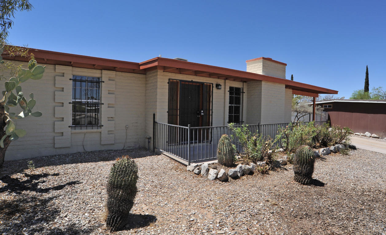 7204 E Tamara Dr, Tucson, AZ 85730 photo 2