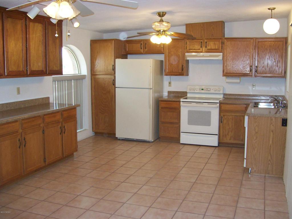 9391 E Walnut Tree Cir, Tucson, AZ 85749 photo 11