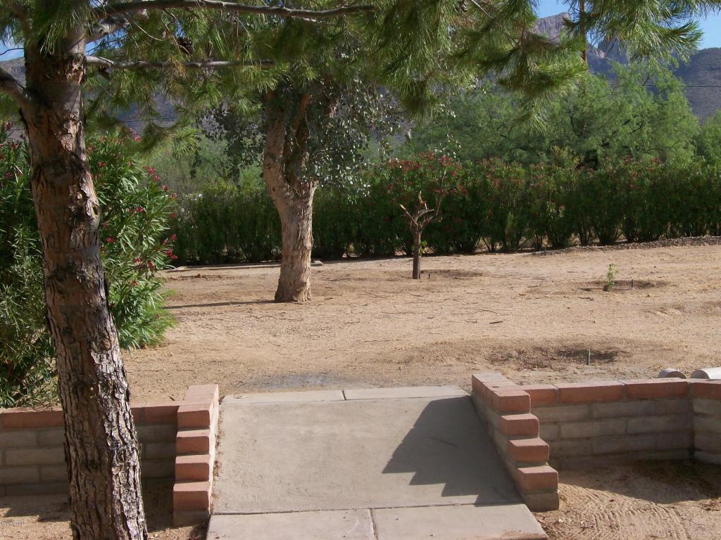 9391 E Walnut Tree Cir, Tucson, AZ 85749 photo 7