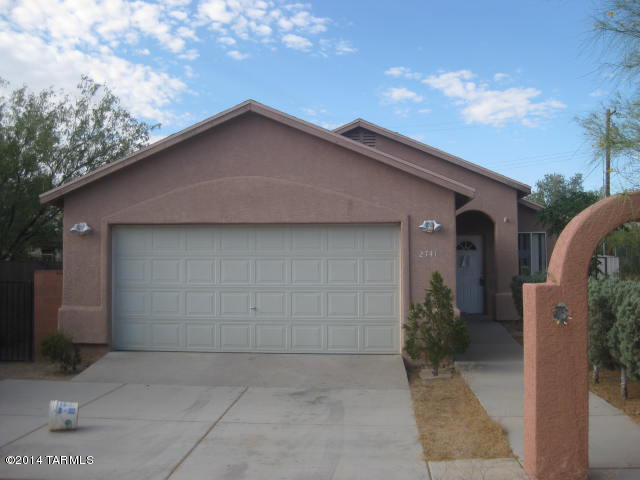 2741 W Bird Rd, Tucson, AZ 85746 photo 1