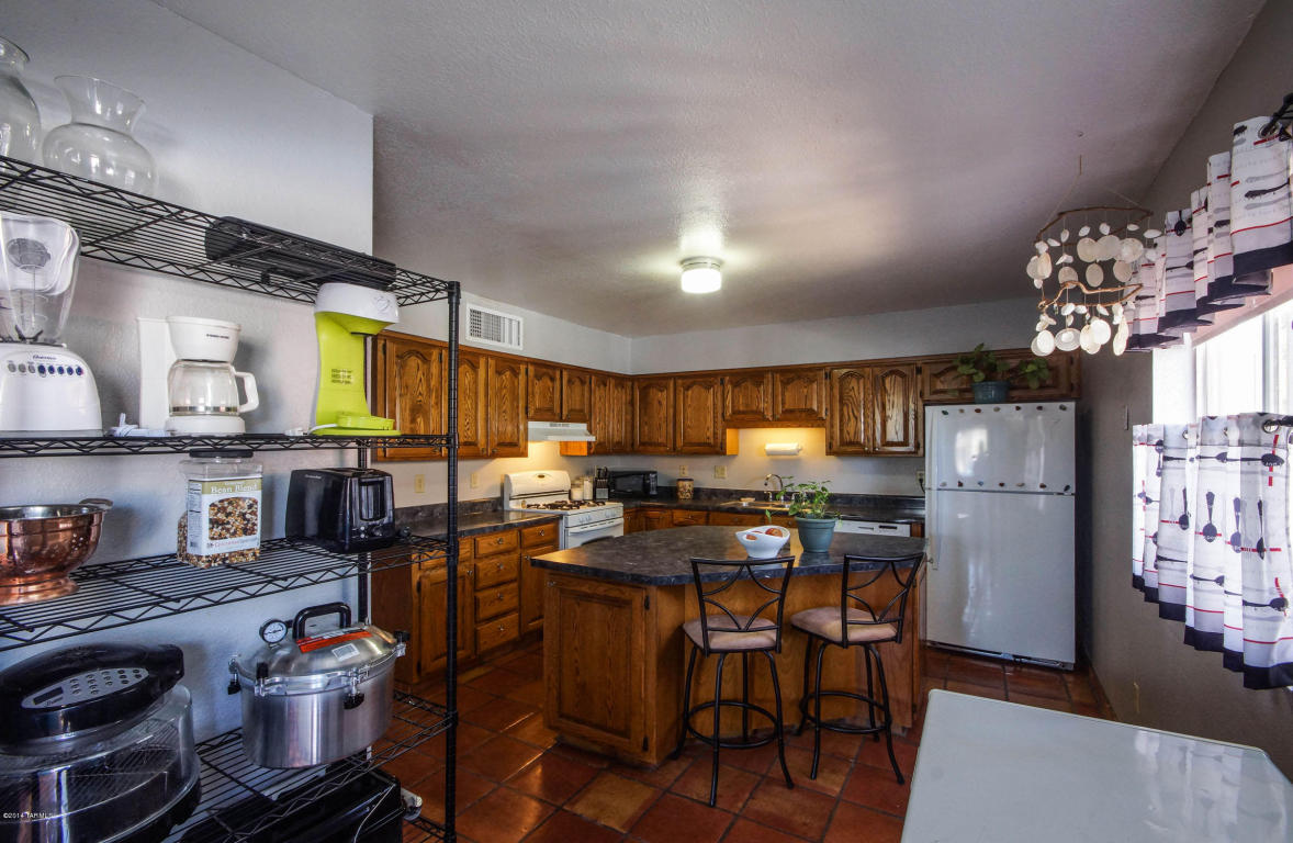 724 E Bantam Rd, Tucson, AZ 85706 photo 2