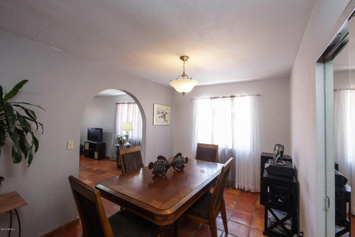 724 E Bantam Rd, Tucson, AZ 85706 photo 5