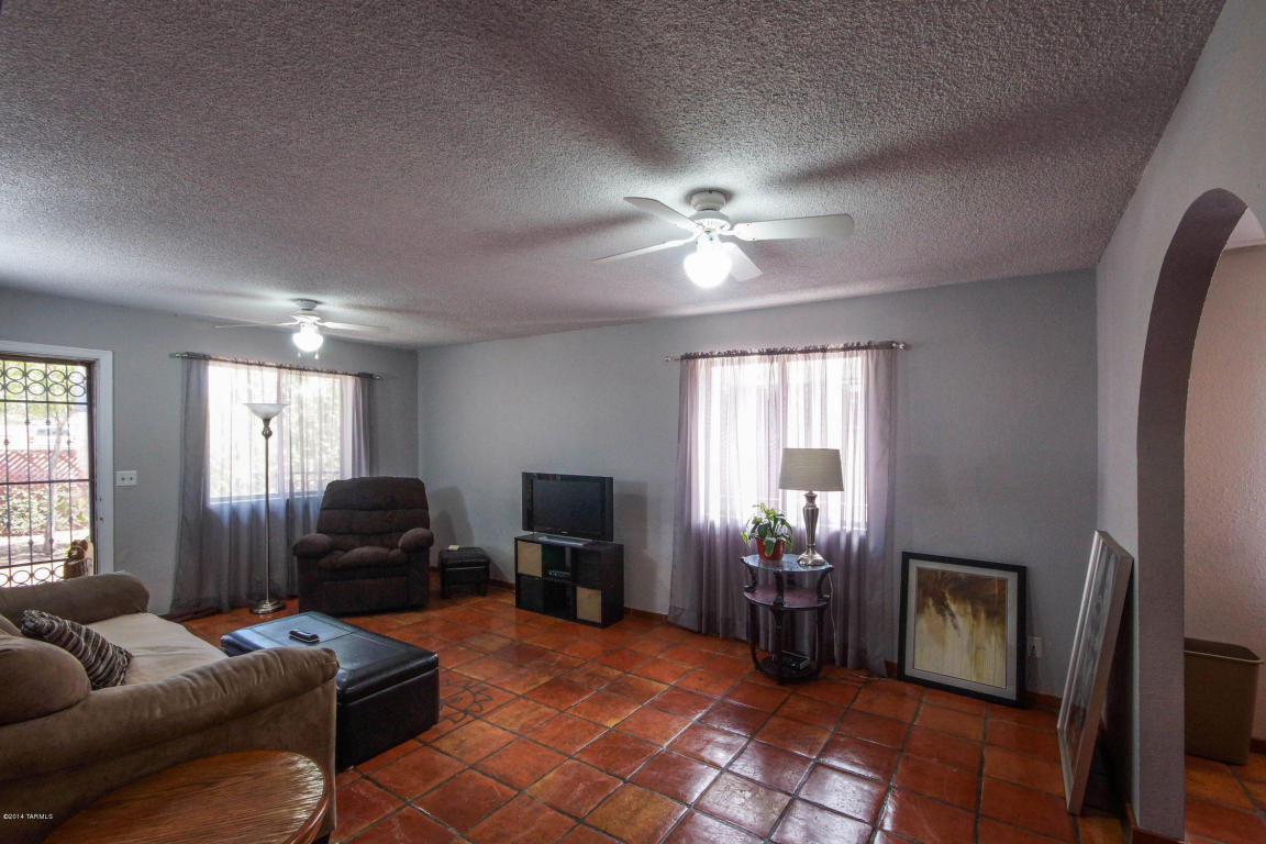 724 E Bantam Rd, Tucson, AZ 85706 photo 8