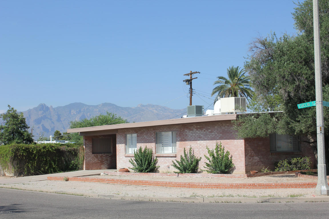 809 E Silver St, Tucson, AZ 85719 photo 2