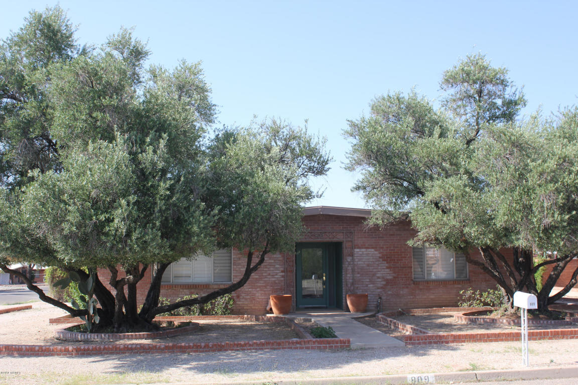 809 E Silver St, Tucson, AZ 85719 photo 1