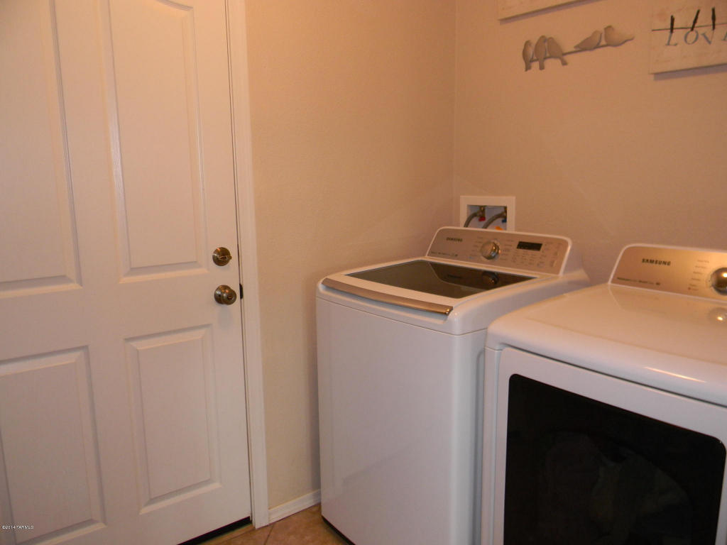 10558 E Oneil Rd, Hereford, AZ 85615 photo 9