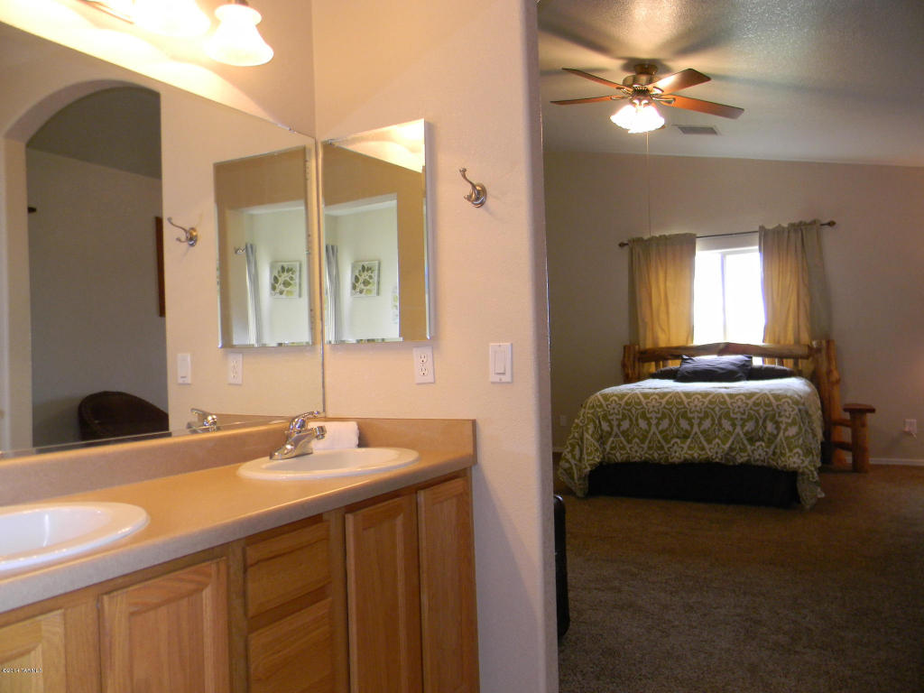 10558 E Oneil Rd, Hereford, AZ 85615 photo 14