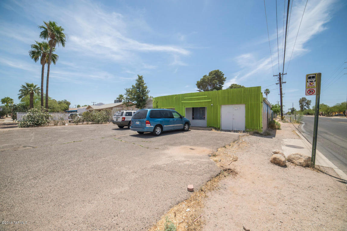3100 E 23rd St, Tucson, AZ 85713 photo 1