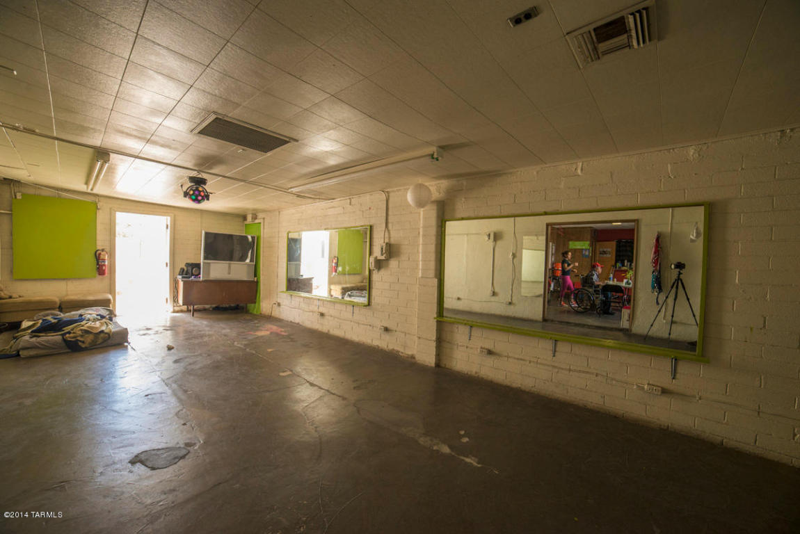 3100 E 23rd St, Tucson, AZ 85713 photo 3