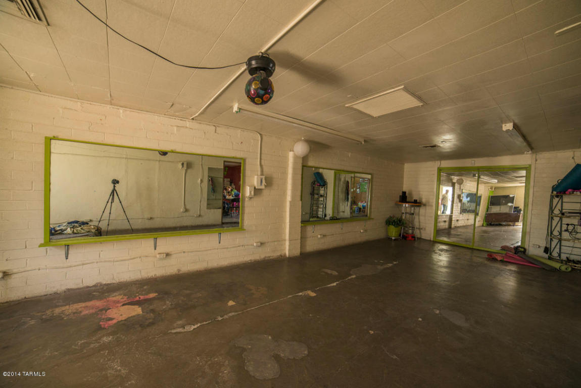 3100 E 23rd St, Tucson, AZ 85713 photo 4