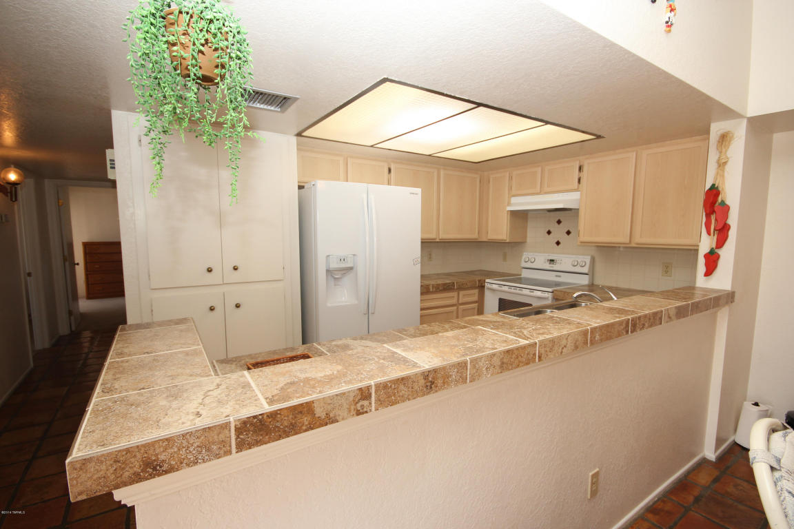 7923 E 3rd St, Tucson, AZ 85710 photo 3