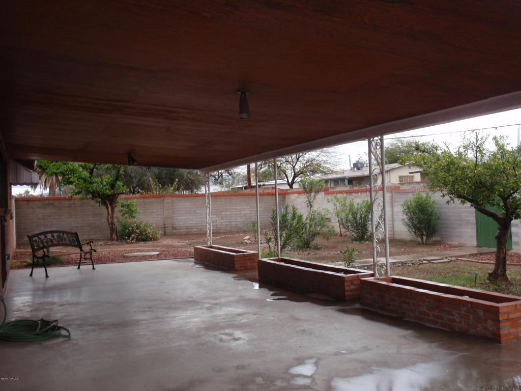 810 E Silver St, Tucson, AZ 85719 photo 16
