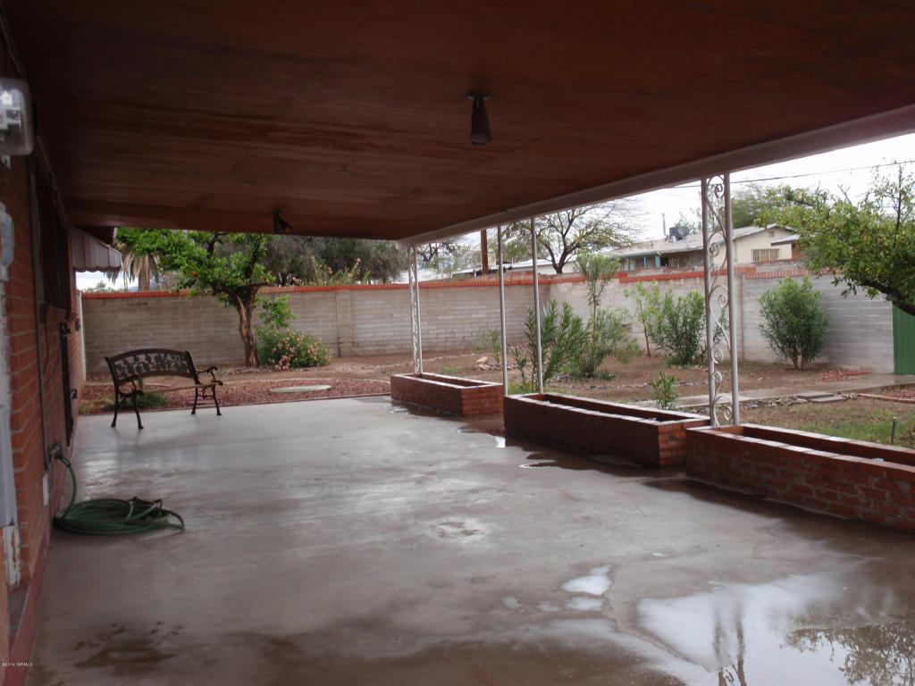 810 E Silver St, Tucson, AZ 85719 photo 17
